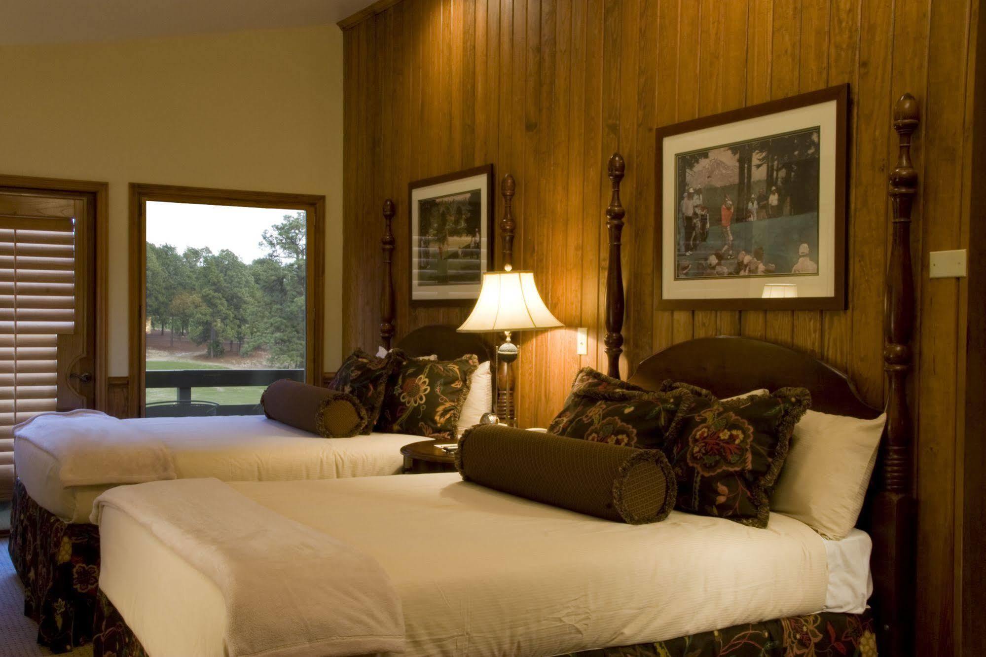 Pine Needles Lodge & Golf Club 南派恩斯 外观 照片